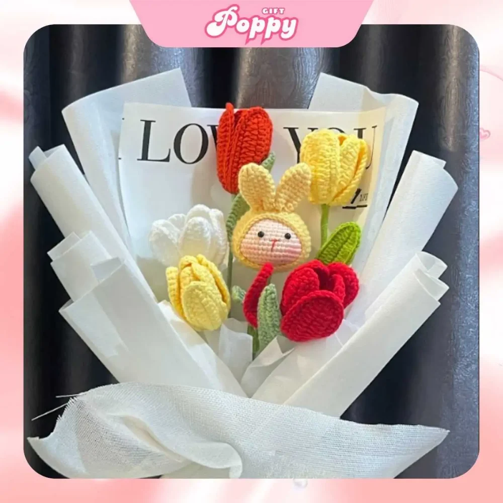 Bó hoa len handmade hoa tulip thỏ vàng đẹp